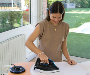 Cordless Steam Iron a 1.732 CZK